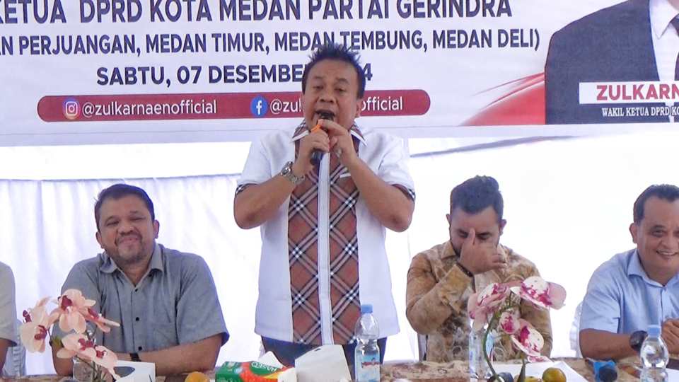 Wakil Ketua DPRD Medan dari Fraksi Partai Gerindra, Zulkarnaen SKM saat menggelar reses di Jl Pimpinan, Kecamatan Medan Perjuangan, Sabtu (7/12/2024).
