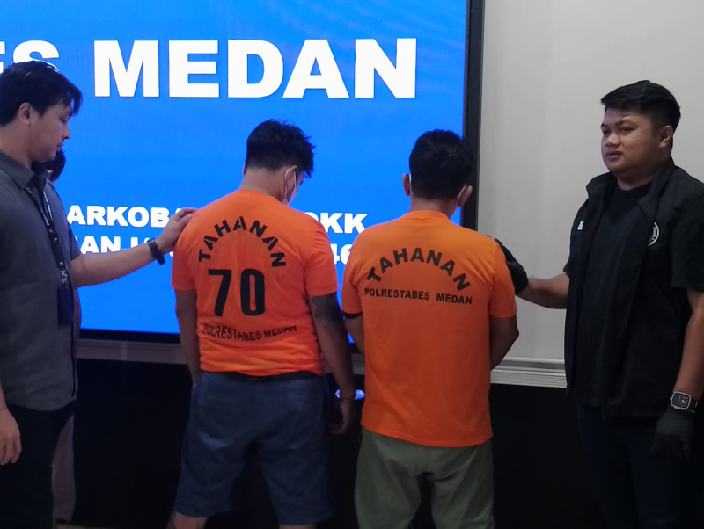 Gembong dan kurir narkoba di Jalan Gatot Subroto Medan dan Sergai, saat diamankan, Kamis (16/1/2025).