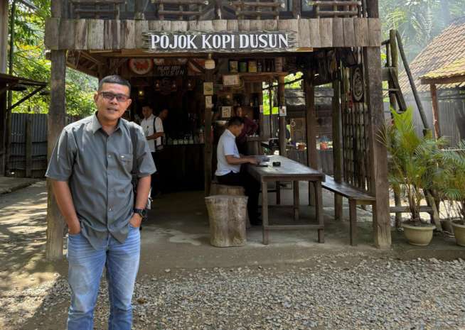 Kordinator Nasional Relawan Listrik Untuk Negeri (Re-LUN) sekaligus Ketua Umum Ikatan Wartawan Online (IWO) Teuku Yudhistira