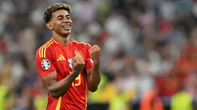 Lamine Yamal menjadi salah satu pemain andalan Spanyol saat menghadapi Tanjung Verde dalam penyisihan Grup H Piala Dunia 2026. Foto; google