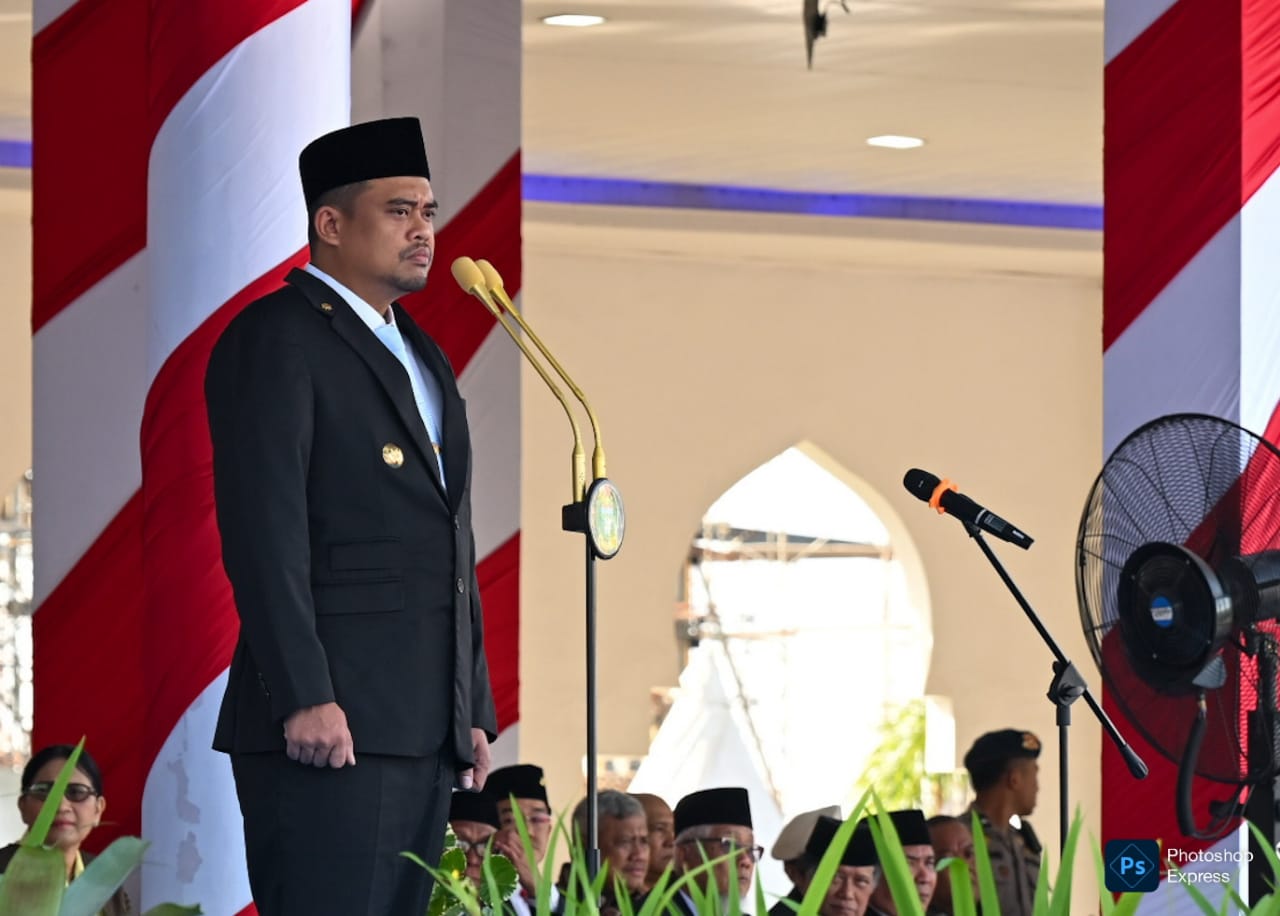 Bobby Afif Nasution sebagai Inspektur Upacara Hari Lahir Pancasila Tahun 2026 Provinsi Sumatera Utara di Lapangan Astaka Jalan William Iskandar, Deliserdang. (Kominfo Sumut Dok)