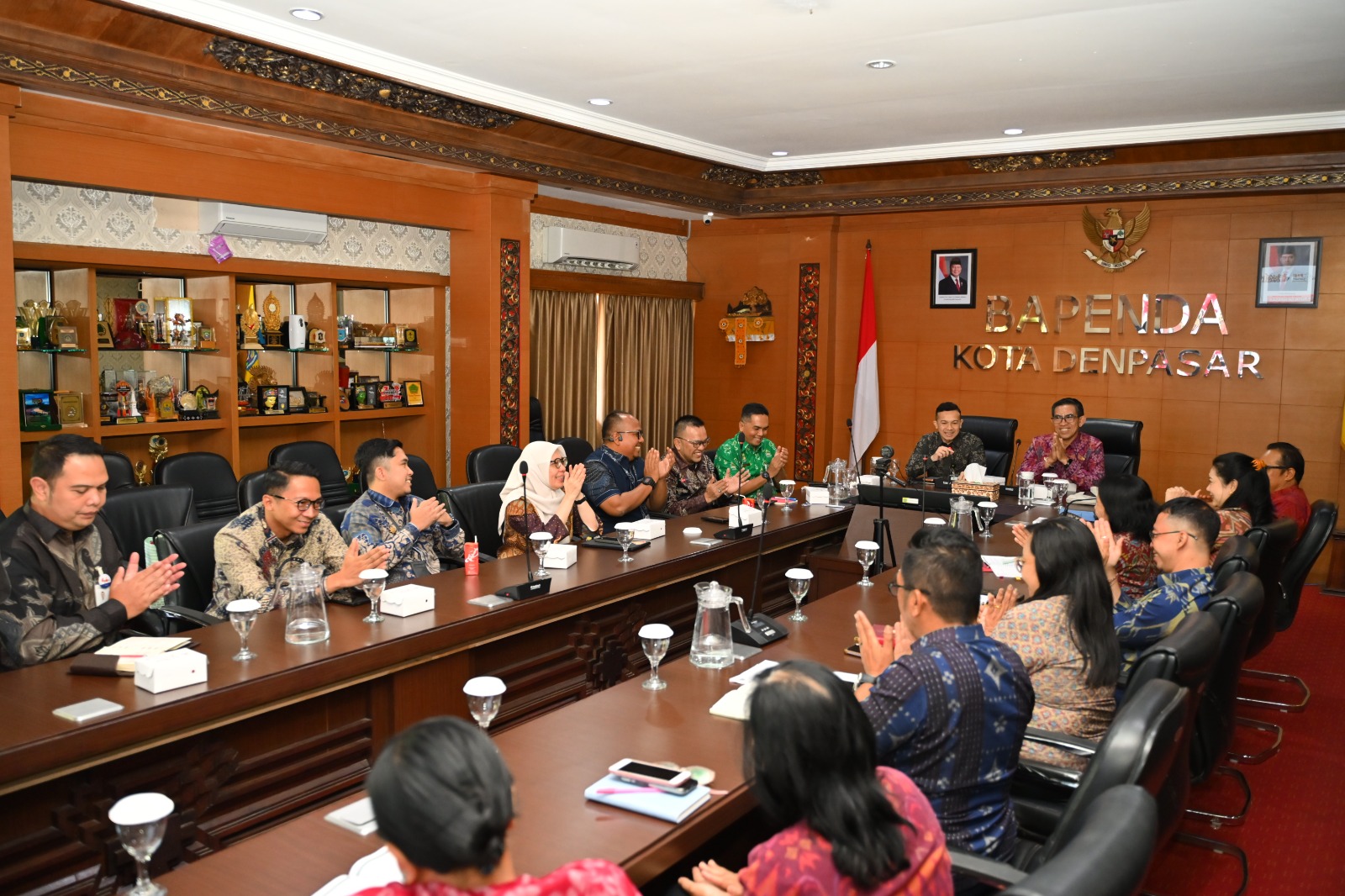 Bapenda Medan studi tur ke Denpasar bahas soal PAD digital. (Ist)